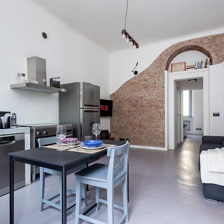 Apartamento Stylish Industrial Flat Milán Exterior foto